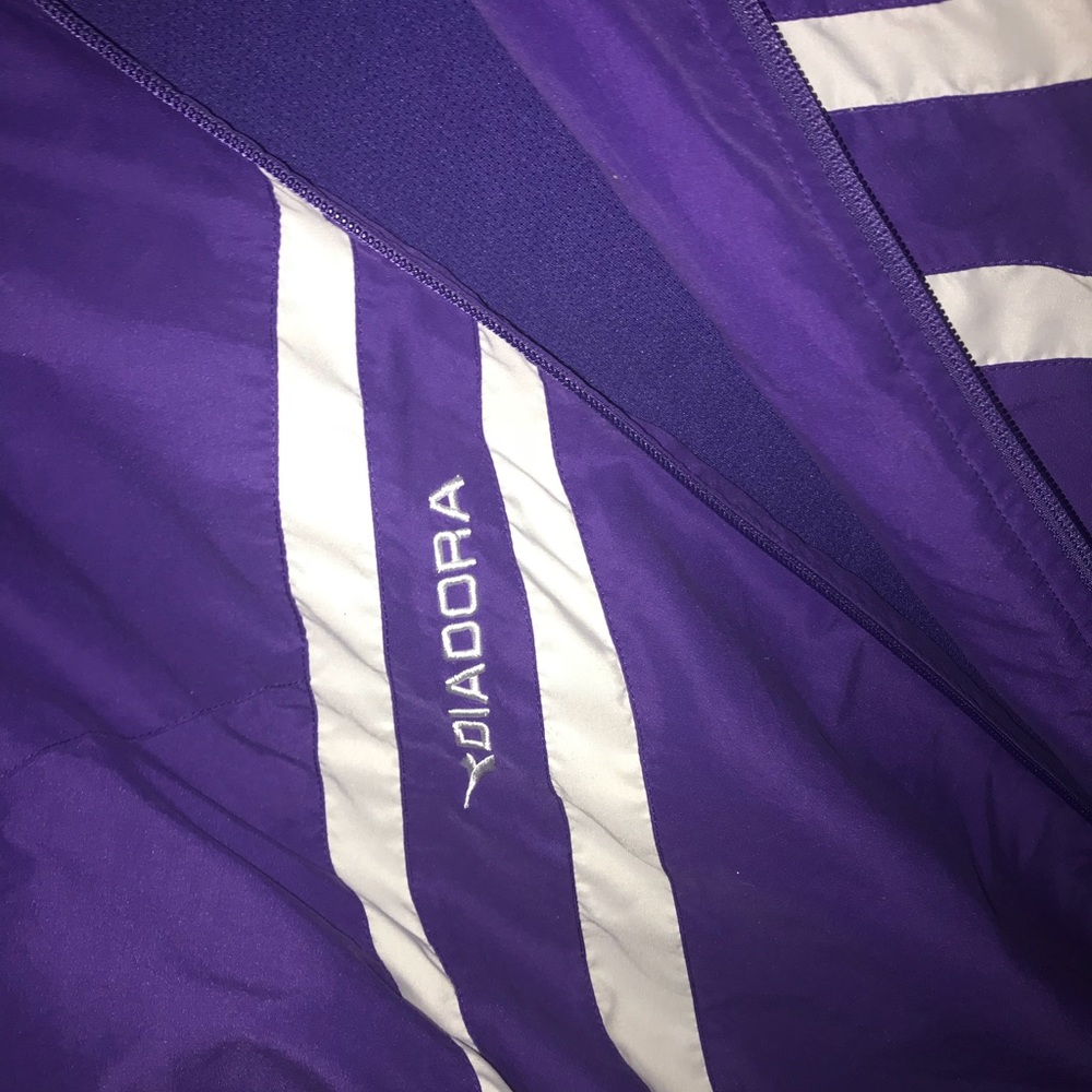 Wind Breaker - Picture 3 of 3